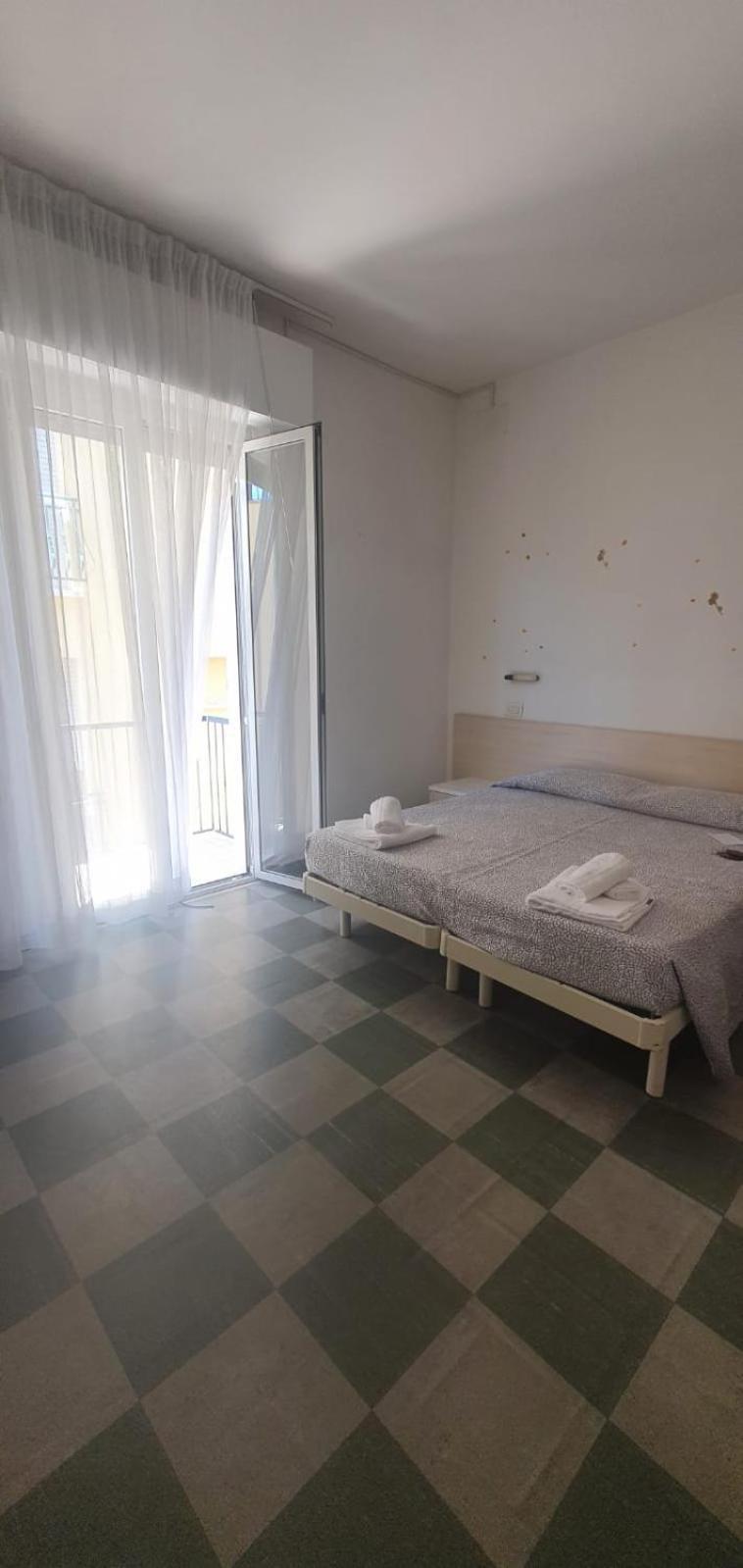 Hotel Venus Rimini Extérieur photo