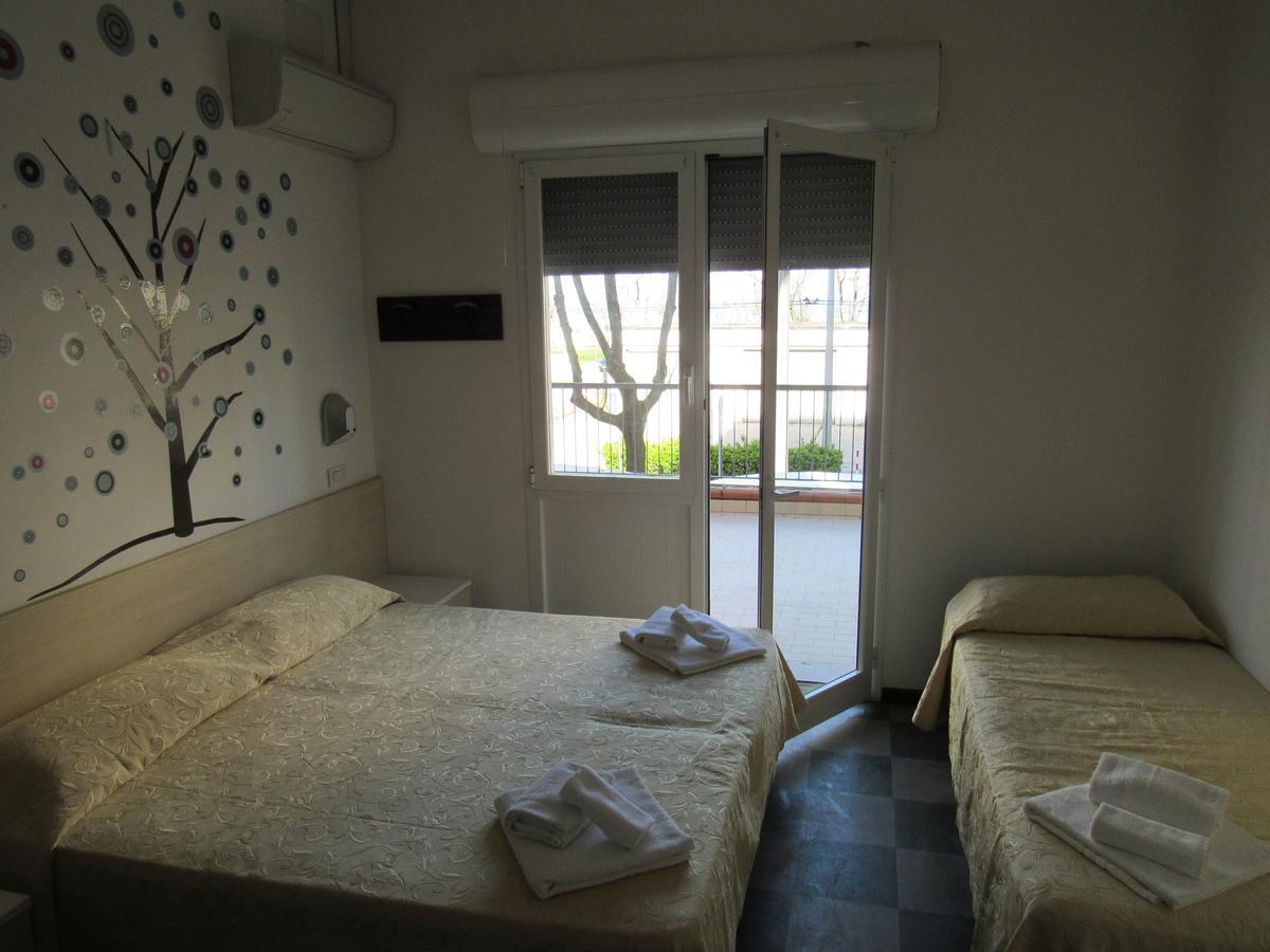Hotel Venus Rimini Extérieur photo