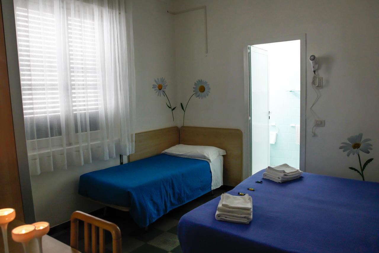 Hotel Venus Rimini Extérieur photo