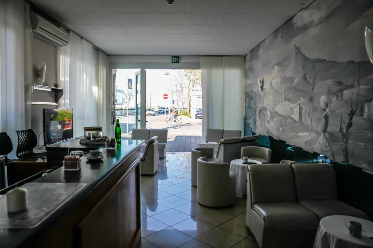 Hotel Venus Rimini Extérieur photo